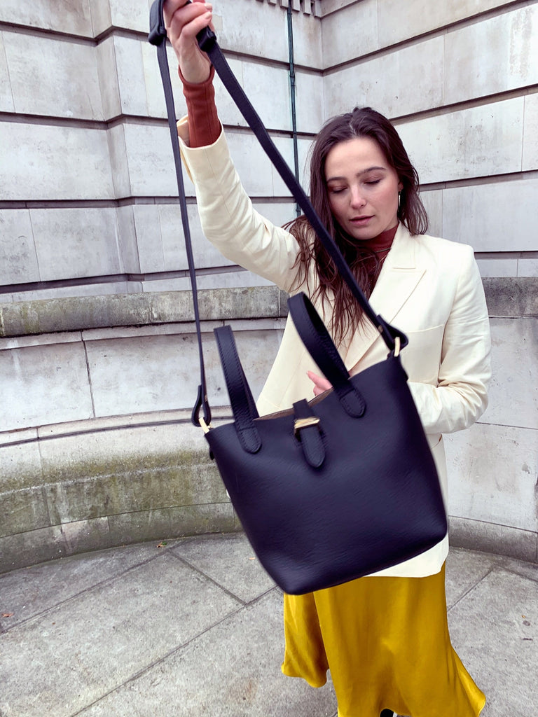 Meli Melo - Beige Leather Drawstring Bucket Bag – Current Boutique